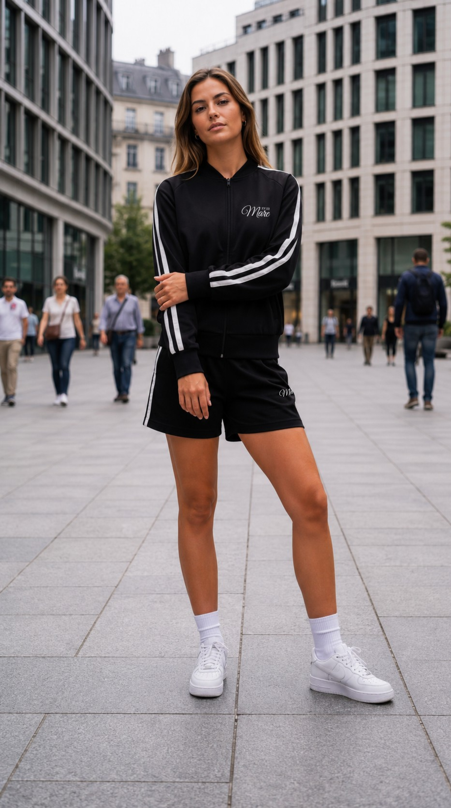 MARE Shorts Black Stripe